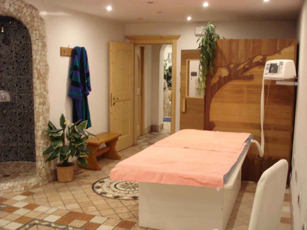Residence Holiday Pozza di Fassa Exterior photo